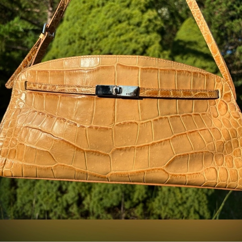 FURLA - Elegant Tan Crocodile-Embossed Wristlet